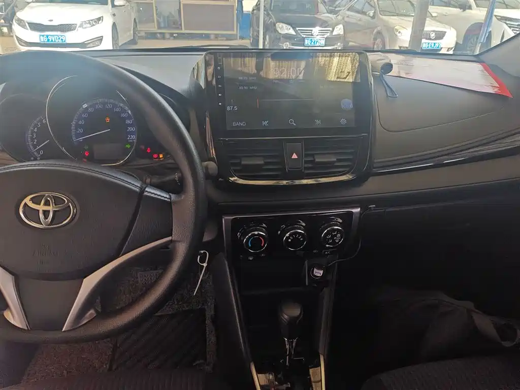 Toyota YARiS L Zhi Xuan 2016 Facelift 1.5G CVT Dynamic Edition фото 13