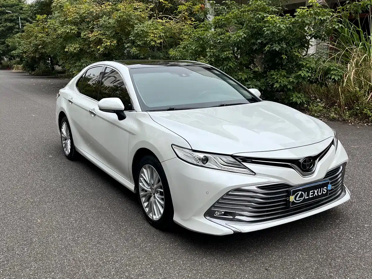 Toyota Camry 2019 2.5G Luxury (China V) фото 2