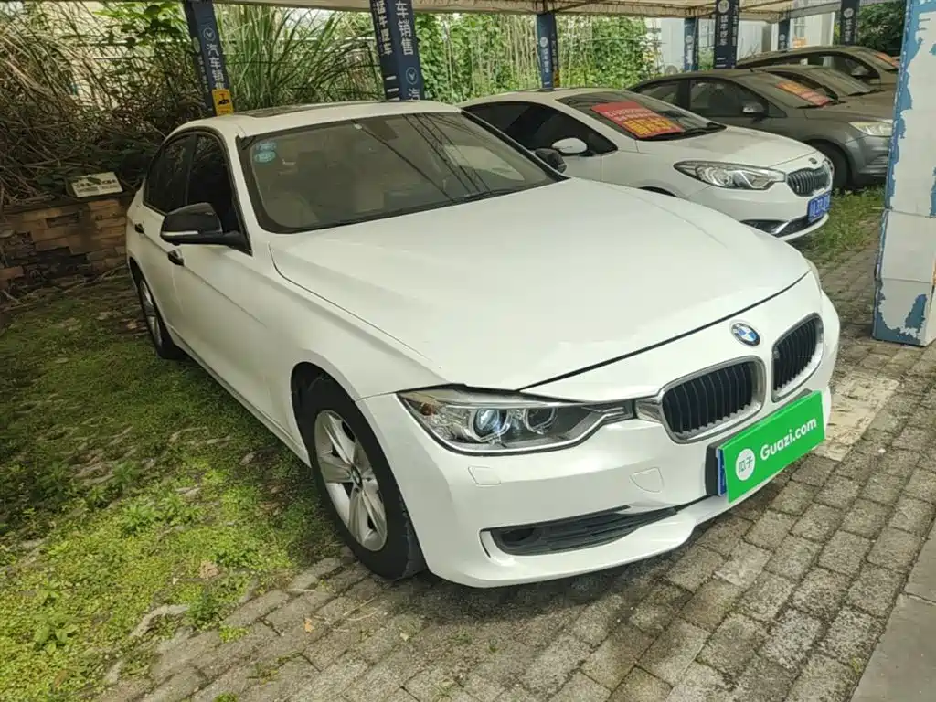 BMW 3 Series 2013 320i Fashion фото 4