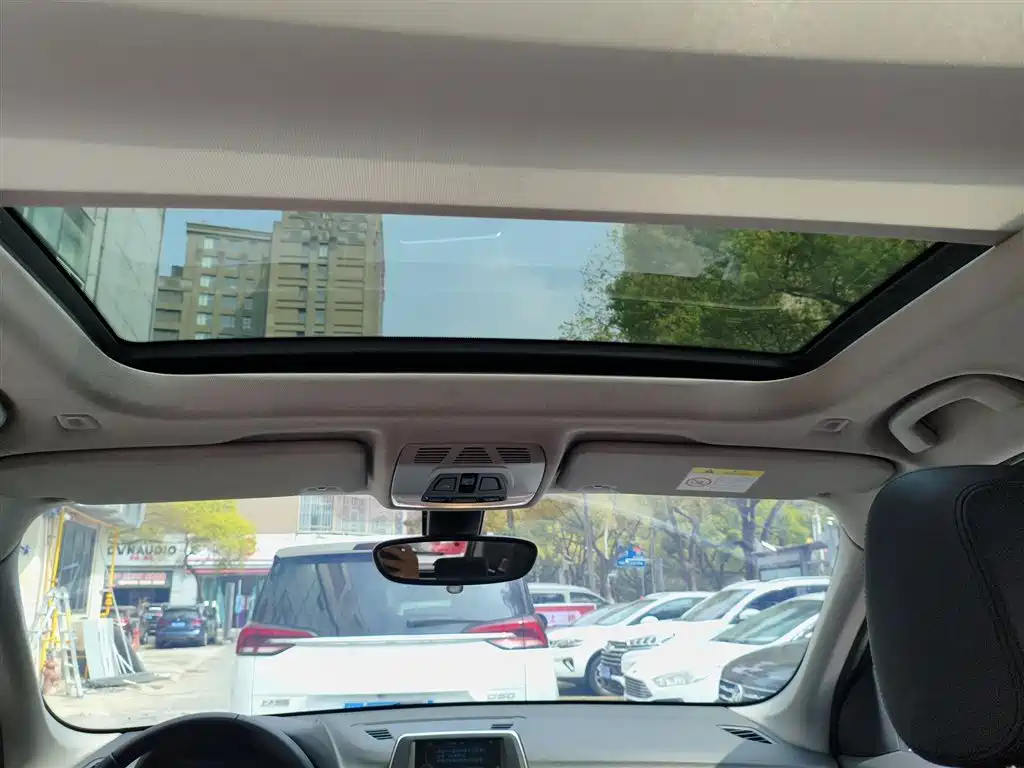 BMW X1 2018 sDrive20Li Leading Model фото 18