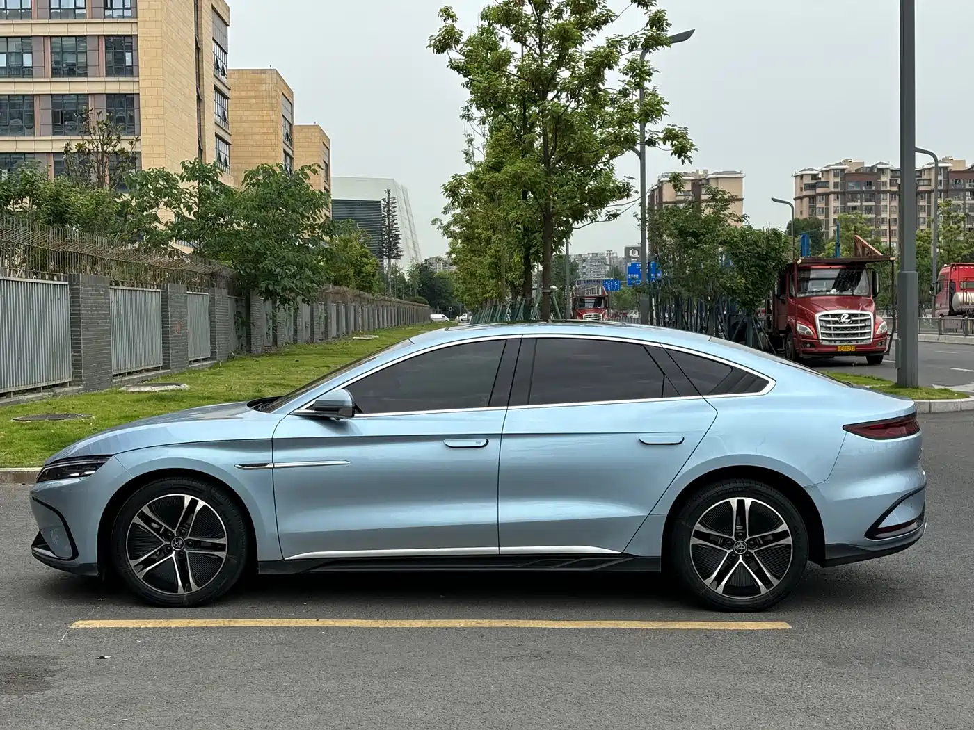 BYD Han 2023 EV Champion Edition 605KM FWD Premium фото 14