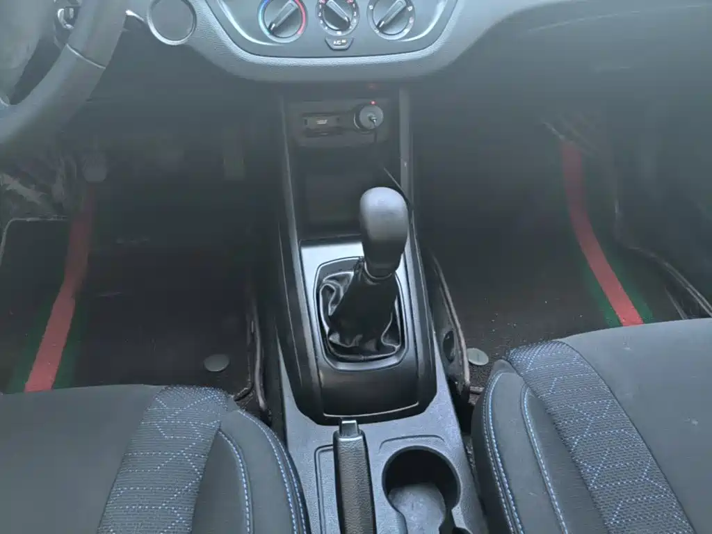 Baojun 310 2020 2020 1.2L Manual Comfort Edition