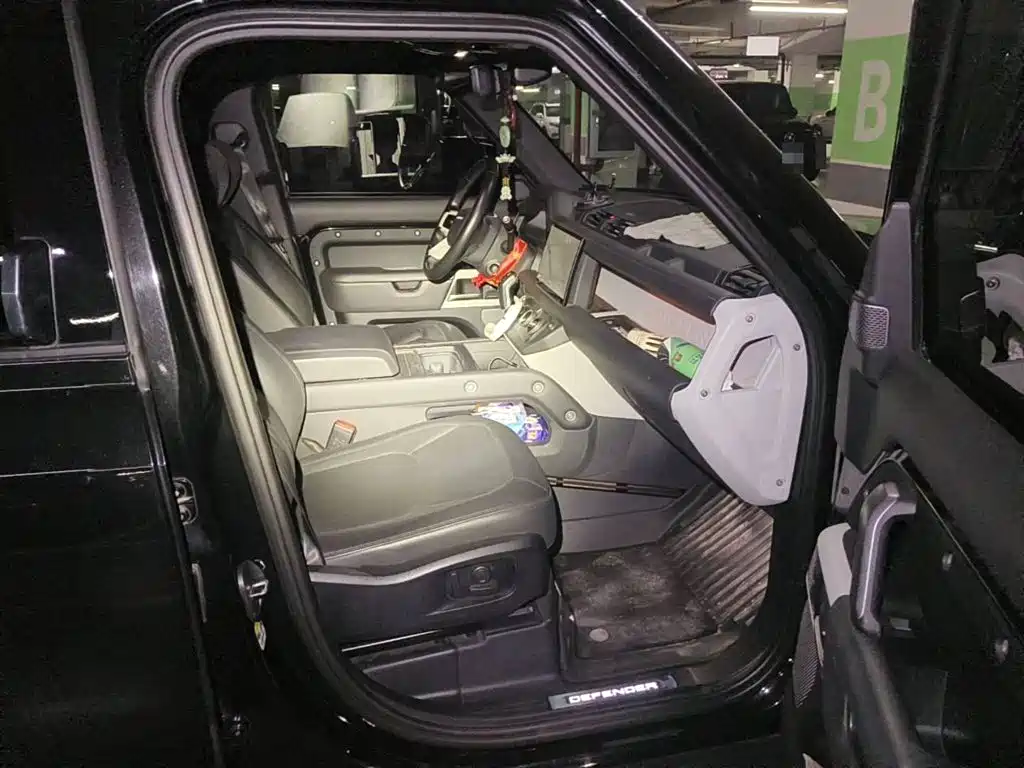 Land Rover Defender, миниатюра 13