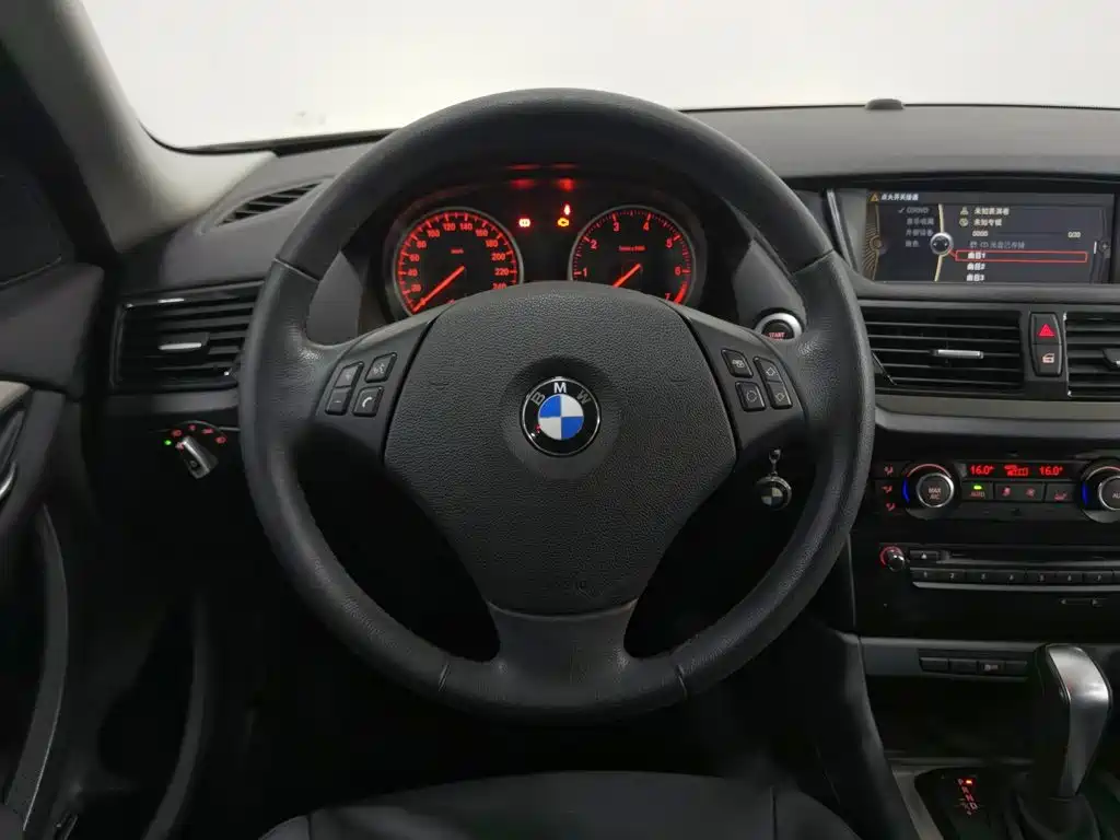 BMW X1 (Import) 2013 2012 sDrive18i Luxury