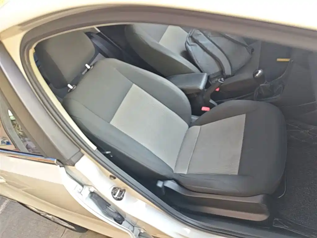 Volkswagen Polo 2018 1.5L Manual Safe Drive фото 25