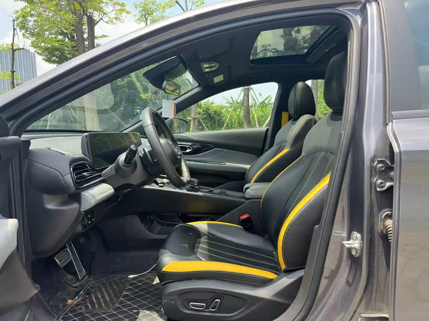 GAC Trumpchi Trumpchi Emkoo 2023 270T DCT J15 Edition фото 4