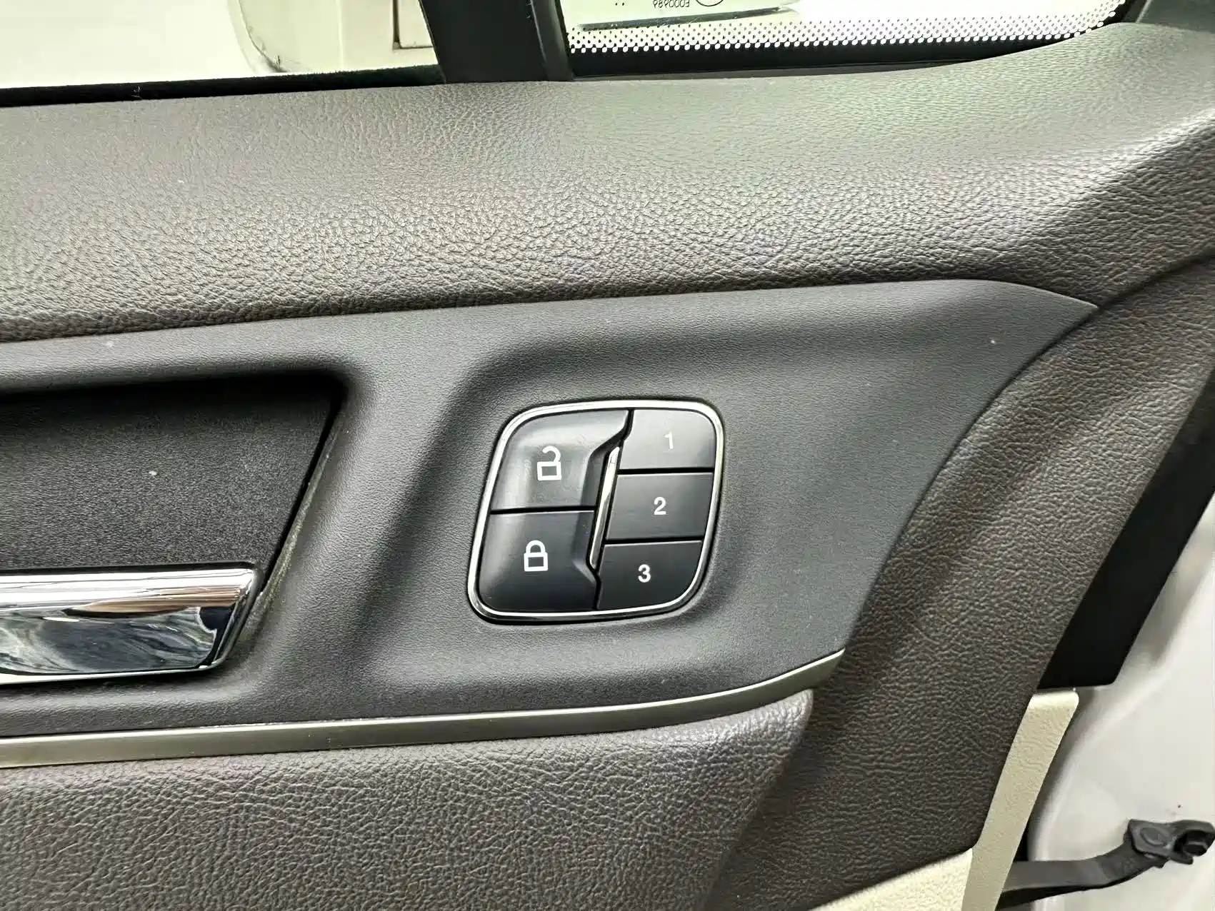 Photo 13 - Lincoln MKC