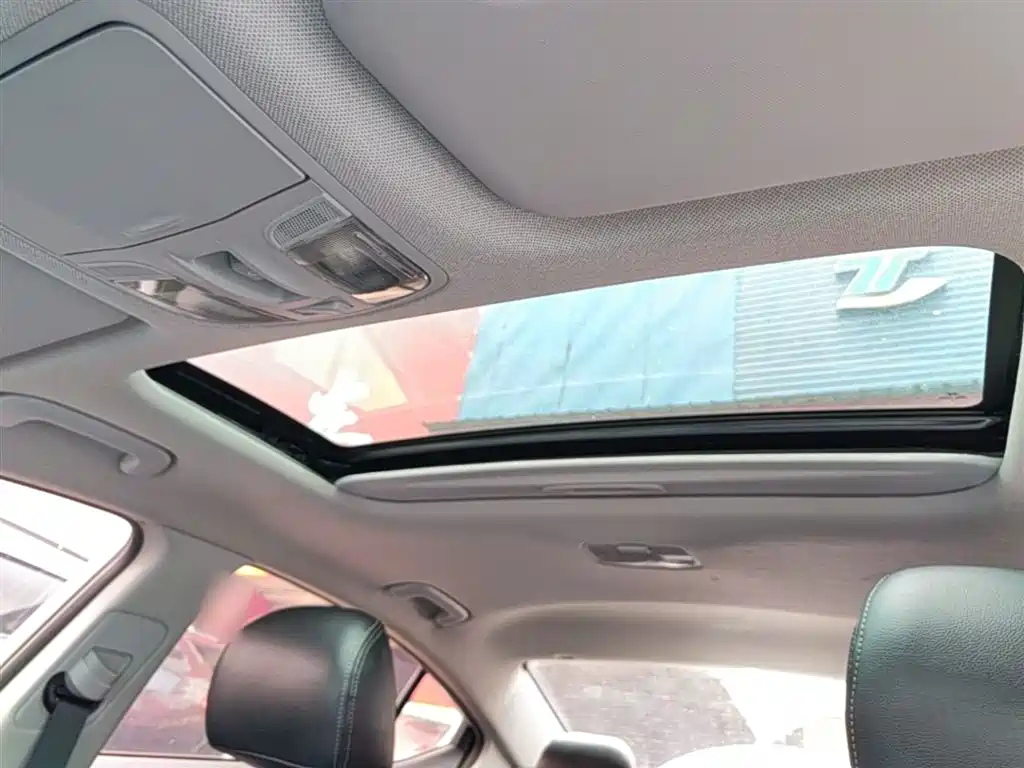 Hyundai Elantra 2016 Model 1.6L Automatic Smart Elite фото 18