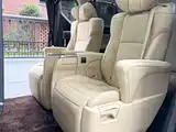 Фото 13 - Toyota Alphard