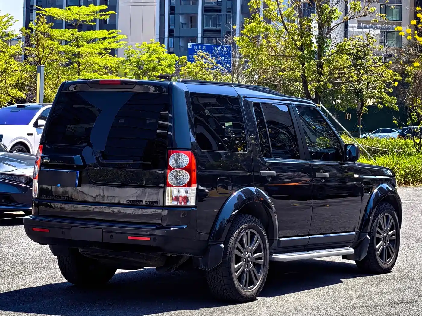 Land Rover Discovery 2011 3.0 SDV6 HSE Diesel фото 4