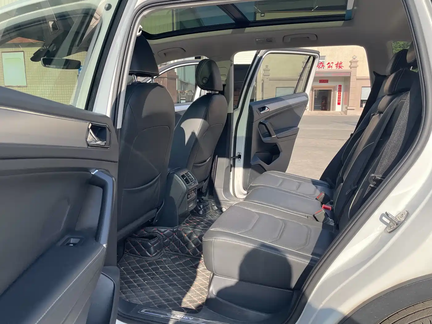 VOLKSWAGEN TIGUAN L NEW ENERGY