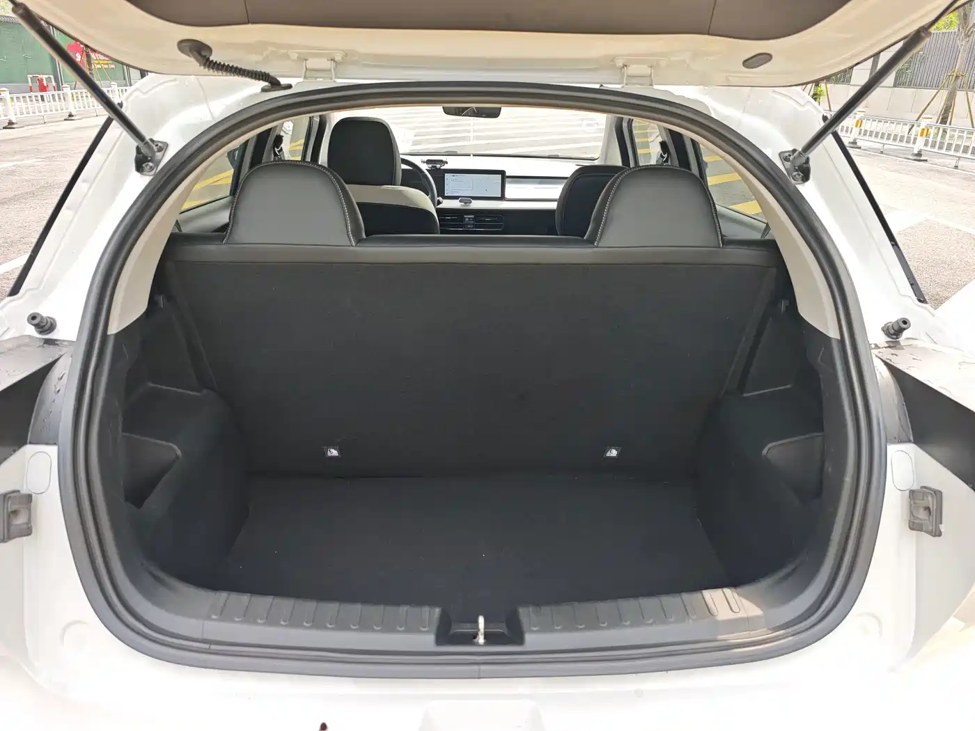 Geely Geometry E Firefly 2022 2023 401KM Thunderbolt Tiger 5-Seater