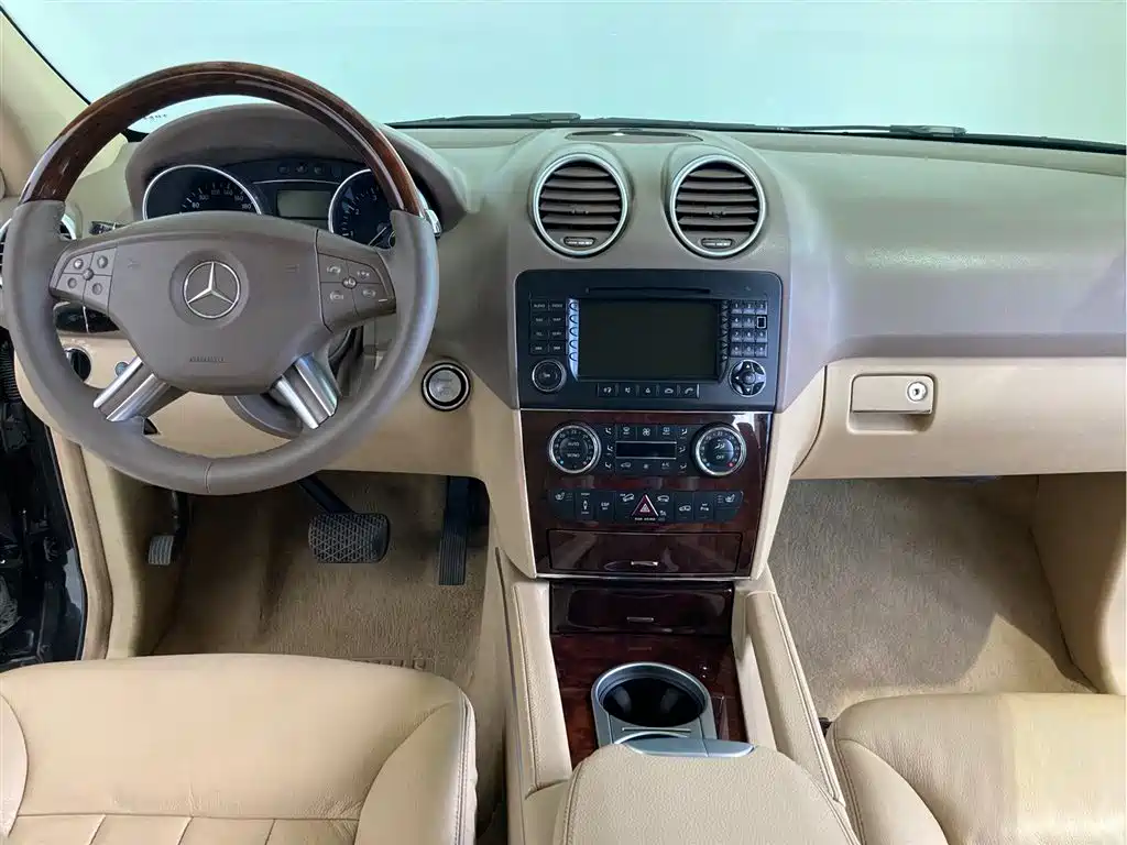 Mercedes-Benz M-Class фото 11