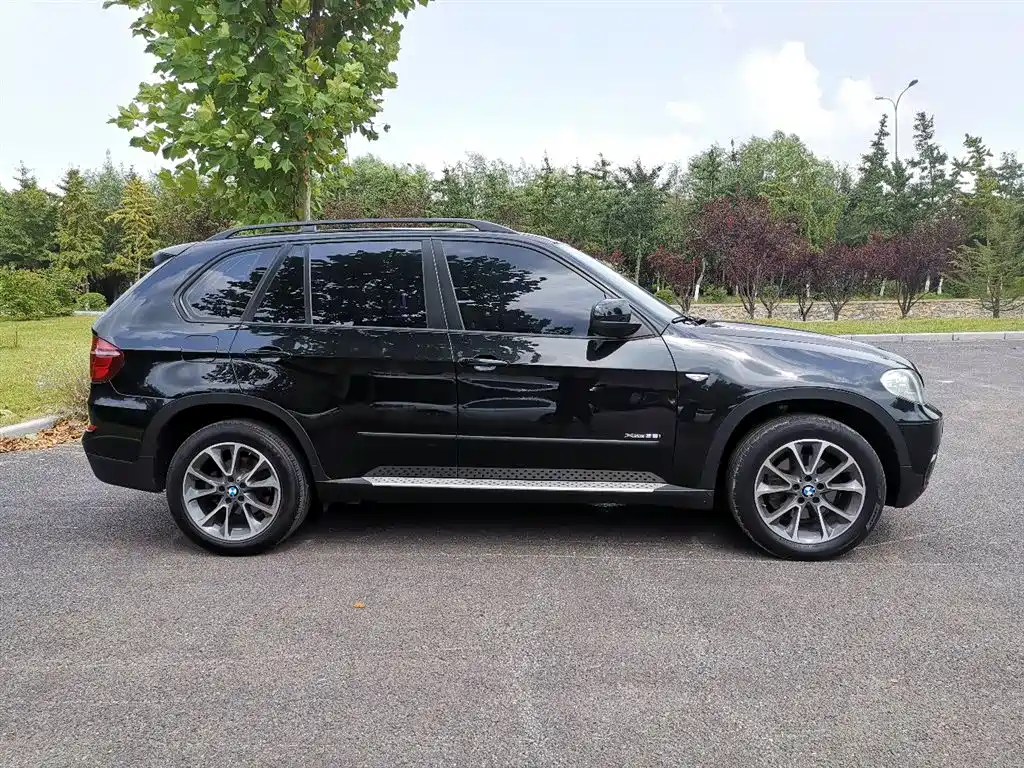 BMW X5 (Import) 2011 xDrive35i Premium фото 3