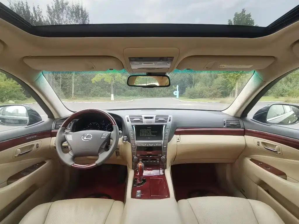 Lexus LS 2006 460L Premium Edition фото 6