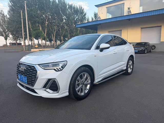 Автомобиль Q3 Sportback 2022 35 TFSI